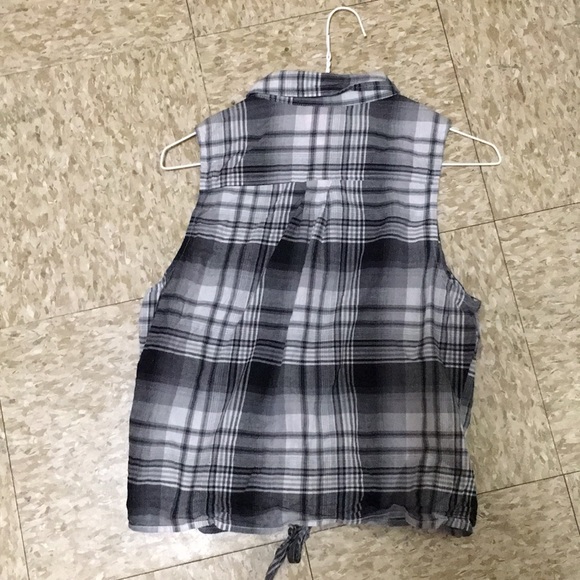 Kids L black and white plaid button down tie top - Picture 2 of 3